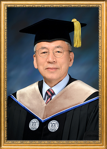 성 영 진