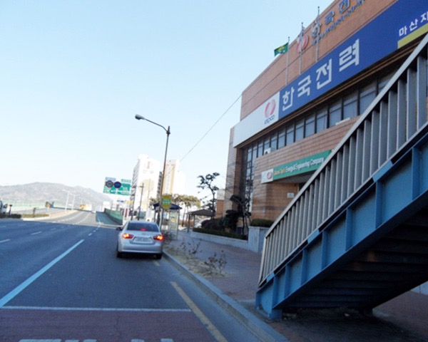 한국전력 앞 탑승위치